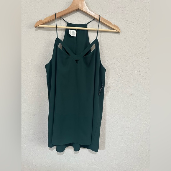 Tops - Elegant Green Sleeveless Camisole
